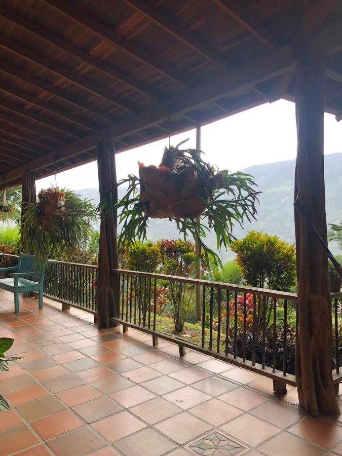 Finca Hotel Tierra Verde Girardota Exterior photo